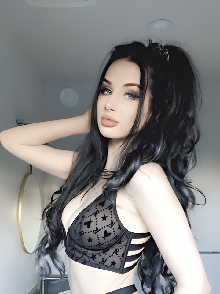 Снежанна привлекательная девушка из Ульяновска цена от 5000 руб