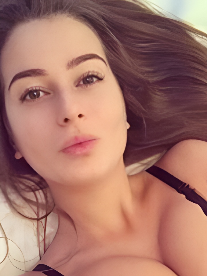 Злата привлекательная девушка из Ульяновска цена от 10000 руб