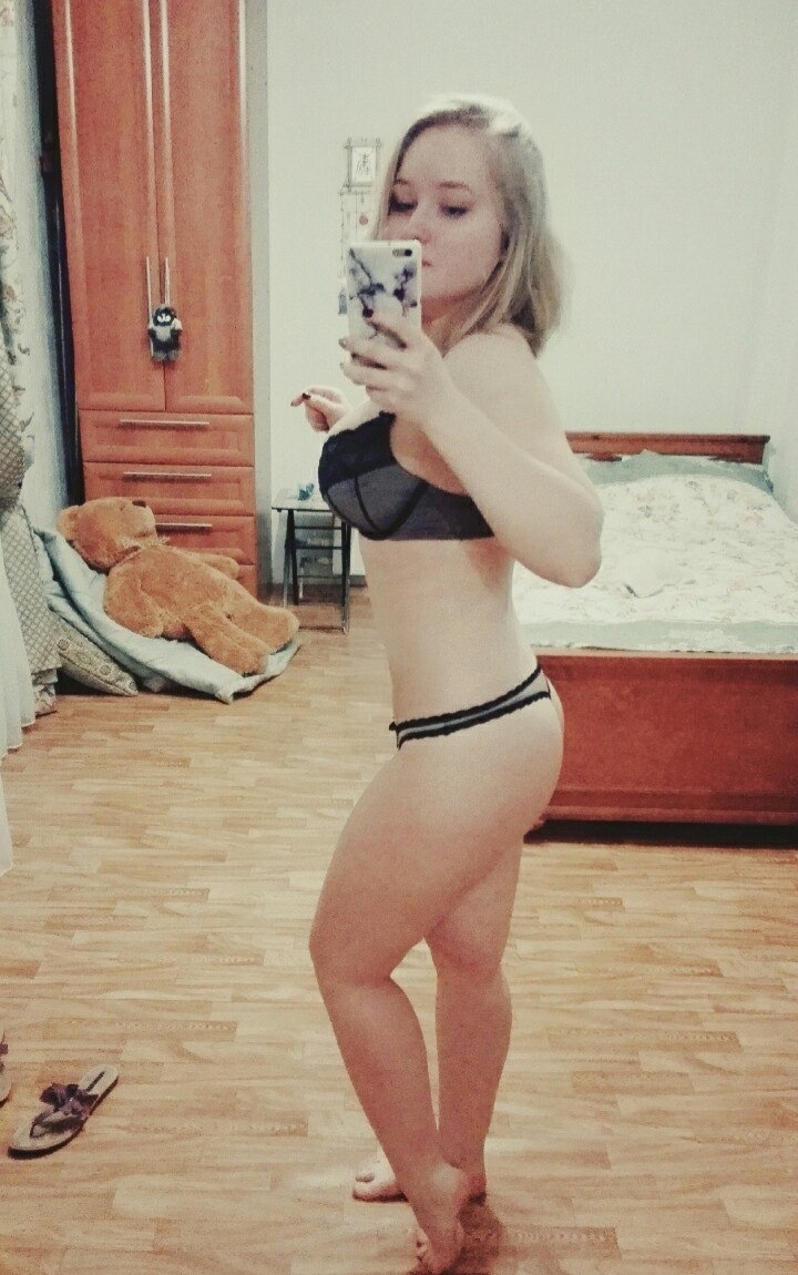 Лена привлекательная девушка из Ульяновска цена от 3000 руб