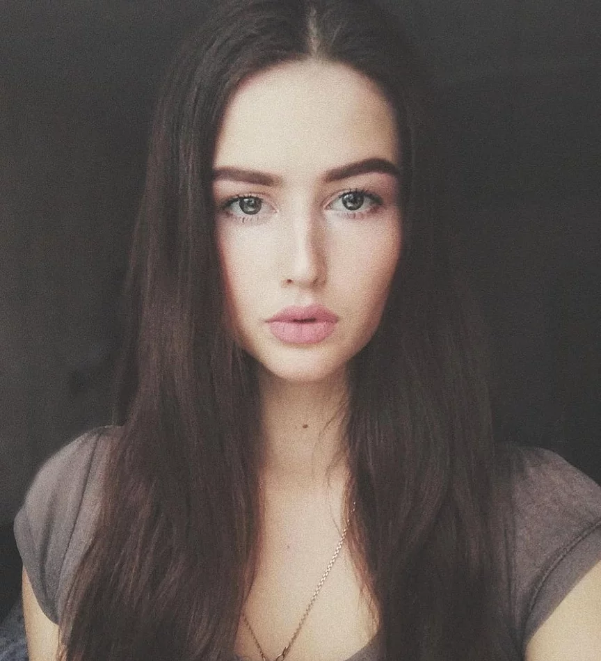 Карина привлекательная девушка из Ульяновска цена от 3500 руб