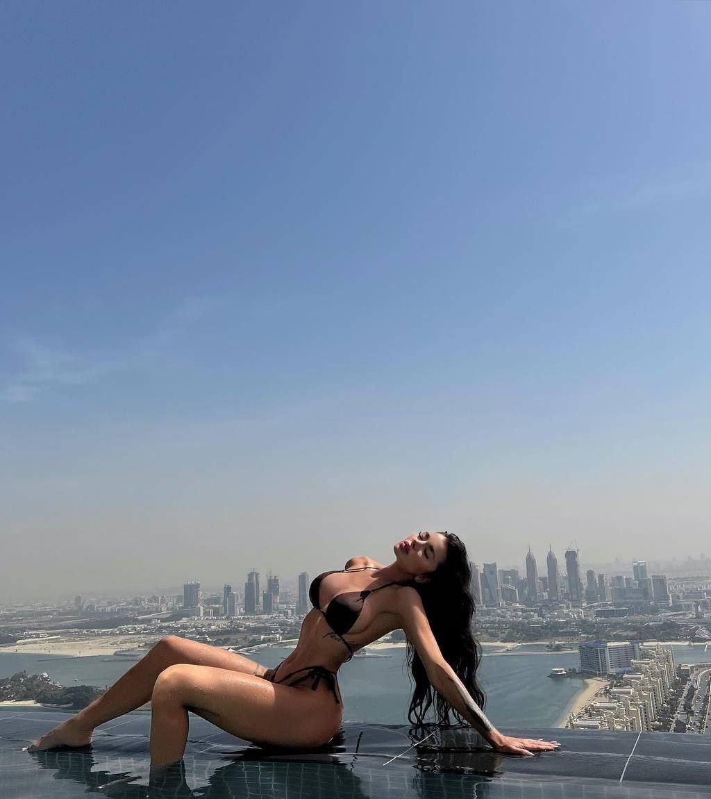 Мэри привлекательная девушка из Ульяновска цена от 4500 руб